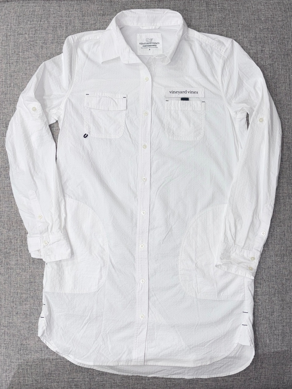 Vineyard Vines size 4 white Performance seersucker EUC